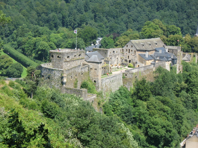 chateau_bouillon
